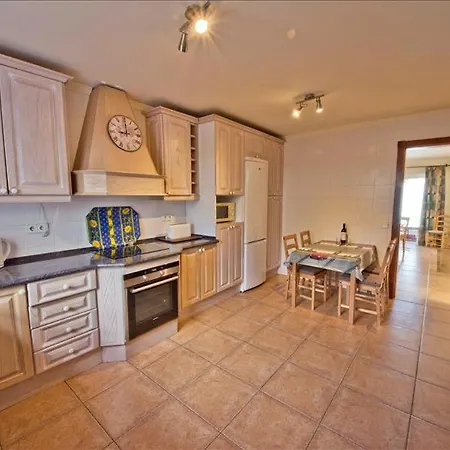 Luz De La Fragata - 4 Bedroom - Great Pool Area - Perfect For Families Costa Teguise