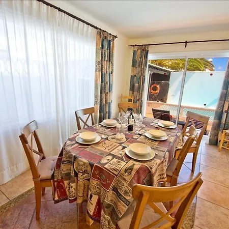 Luz De La Fragata - 4 Bedroom - Great Pool Area - Perfect For Families *