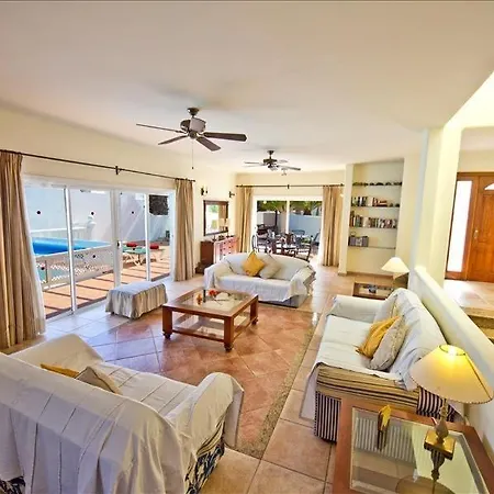 Luz De La Fragata - 4 Bedroom - Great Pool Area - Perfect For Families Villa