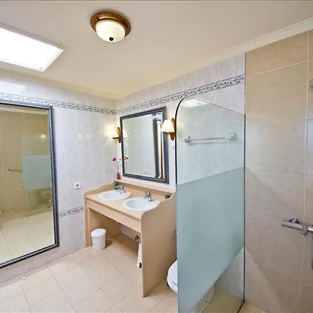 Luz De La Fragata - 4 Bedroom - Great Pool Area - Perfect For Families Villa Costa Teguise